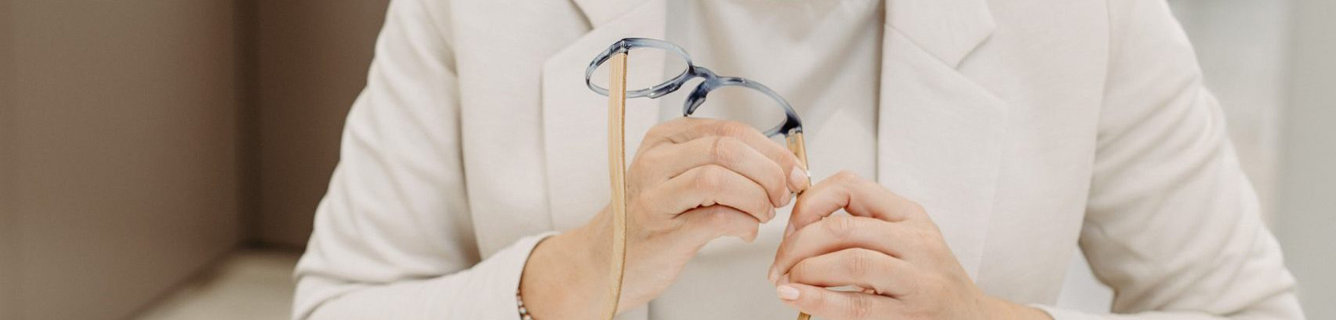 Ihre Brille, unser Service. Neue Gläser für Ihre Lieblingsfassung
